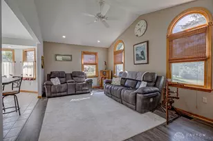 805 Brande Dr, Eaton, OH 45320 - Photo 5