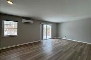 30 Poinciana Dr, Dayton, OH 45459 - Photo 5