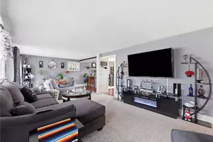 5718 Rousseau Dr, Dayton, OH 45424 - Photo 7