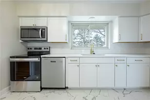 813 Lovetta Dr, Kettering, OH 45429 - Photo 9