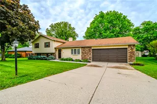 600 Royal Springs Dr, Springboro, OH 45066 - Photo 3