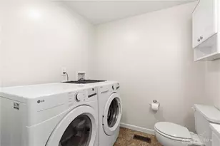 8341 Philadelphia Dr, Mad River Twp, OH 45324 - Photo 15