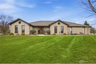 610 Stonecress Drive, Tipp City, OH 45371 - Photo 3