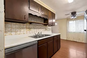 1652 Mars Hill Dr, West Carrollton, OH 45449 - Photo 5