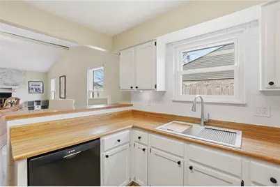 8969 Gardengate Drive, Huber Heights, OH 45424 - Photo 15