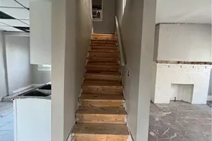 749 Maplehurst Ave, Dayton, OH 45402 - Photo 17