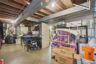 1466 S Central Dr, Beavercreek, OH 45432 - Photo 25