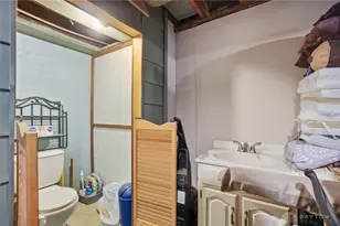 1466 S Central Dr, Beavercreek, OH 45432 - Photo 27