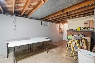 1466 S Central Dr, Beavercreek, OH 45432 - Photo 23