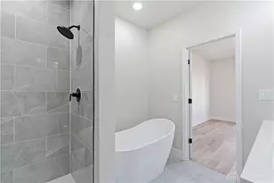 10124 S Cliff Swallow Ct, Miamisburg, OH 45342 - Photo 13