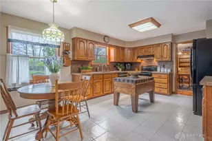 3036 Patsie Dr, Beavercreek, OH 45434 - Photo 11