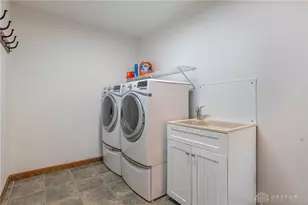 3036 Patsie Dr, Beavercreek, OH 45434 - Photo 23