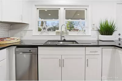 9185 S Mann Road, Bethel Twp, OH 45371 - Photo 19