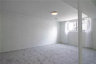 489 Caldwell Cir, Bethel Twp, OH 45344 - Photo 9