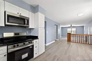 6660 Deer Bluff Dr, Huber Heights, OH 45424 - Photo 17