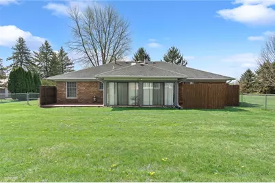 1323 W State Route 571, Tipp City, OH 45371 - Photo 27