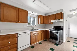 7064 Safari Dr, Huber Heights, OH 45424 - Photo 11