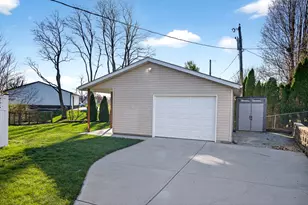 7064 Safari Dr, Huber Heights, OH 45424 - Photo 23