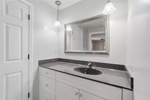 1007 Hyde Park Dr, Centerville, OH 45429 - Photo 39