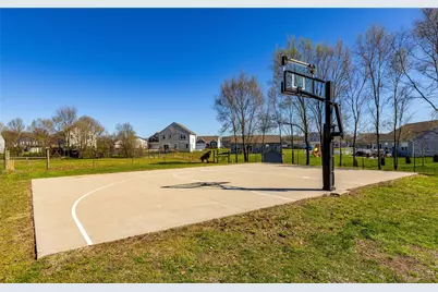 7426 Martz Paulin Road, Franklin Twp, OH 45005 - Photo 9