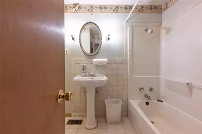 7619 Bassett Drive, Huber Heights, OH 45424 - Photo 17