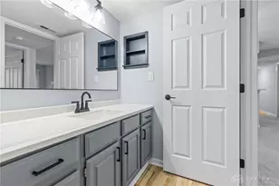 10555 Montgomery Rd, Sycamore Township, OH 45242 - Photo 21