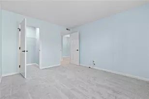 10555 Montgomery Rd, Sycamore Township, OH 45242 - Photo 25