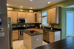 1629 Sunnington Grove Dr, Washington Twp, OH 45458 - Photo 9