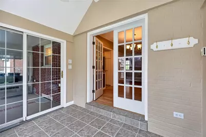 1810 S Main Street, Dayton, OH 45409 - Photo 15