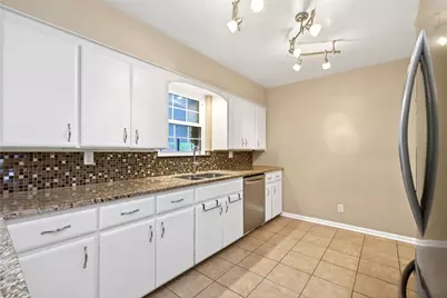 1810 S Main Street, Dayton, OH 45409 - Photo 19