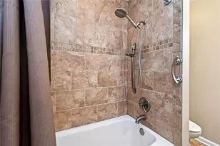 1810 S Main St, Dayton, OH 45409 - Photo 27