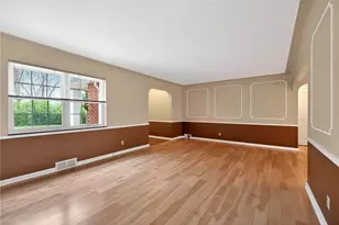 1810 S Main St, Dayton, OH 45409 - Photo 11