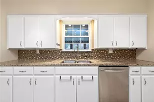 1810 S Main St, Dayton, OH 45409 - Photo 21