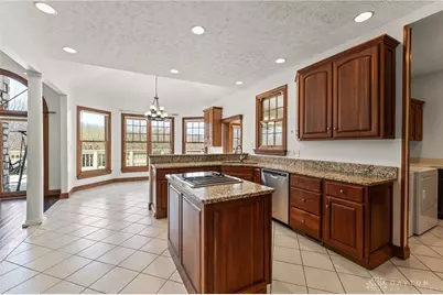 709 Brookmeade Court, Beavercreek, OH 45434 - Photo 19