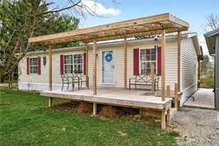 312 E Pike St, Christiansburg, OH 45389 - Photo 3