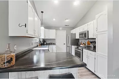 4381 Coach Light Trail, Dayton, OH 45424 - Photo 13