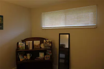 6810 Hubbard Drive, Dayton, OH 45424 - Photo 11