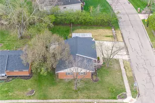 6600 Rosecliff Pl, Miami Township, OH 45449 - Photo 5