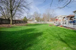 4219 Sugar Leaf Dr, Bellbrook, OH 45440 - Photo 9