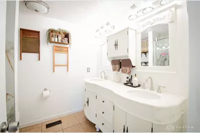 4219 Sugar Leaf Drive, Bellbrook, OH 45440 - Photo 31