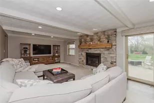 9043 Academy View Ct, Washington Twp, OH 45458 - Photo 17