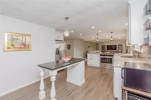 9043 Academy View Ct, Washington Twp, OH 45458 - Photo 13