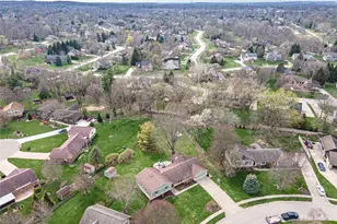 9043 Academy View Ct, Washington Twp, OH 45458 - Photo 3