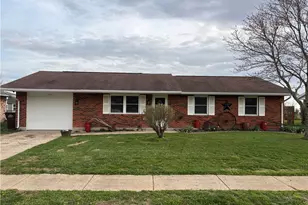 401 Chestnut Dr, Eaton, OH 45320 - Photo 1