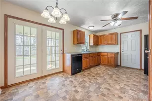 921 McDowell St, Xenia, OH 45385 - Photo 5