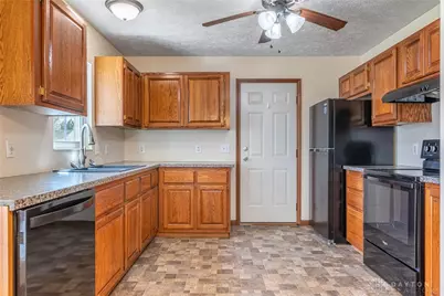 921 McDowell Street, Xenia, OH 45385 - Photo 7