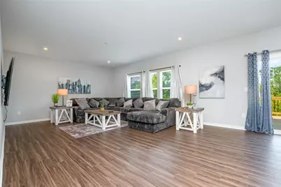 1392 Soaring Way, Hamilton Township, OH 45039 - Photo 5