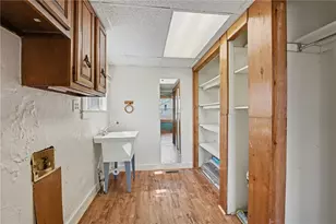 217 W Dayton St, Lewisburg, OH 45338 - Photo 17