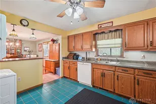 203 N Bickett Rd, Xenia Twp, OH 45385 - Photo 9