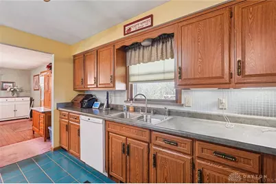 203 N Bickett Road, Xenia Twp, OH 45385 - Photo 11